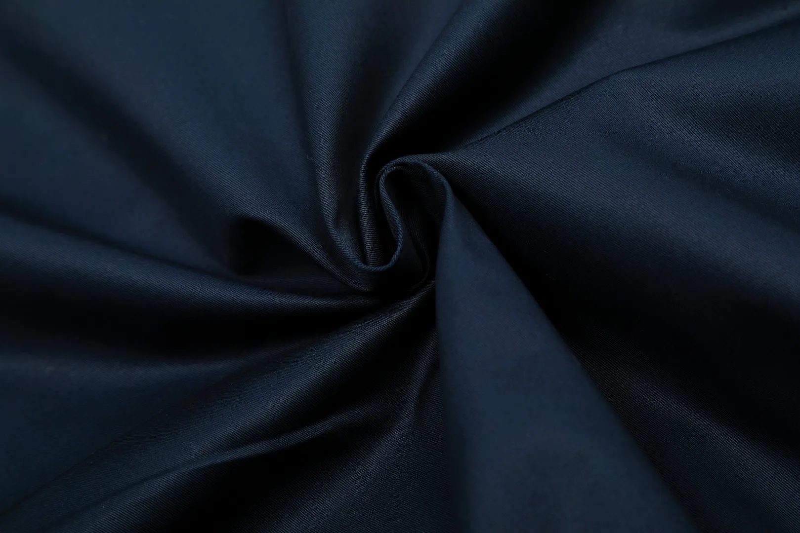 🅿️340 "Top quality" Style number: 8099# [Ralph Lauren corduroy color-blocked lapel American retro jacket] ✅Ralph Lauren American retro classic contrasting color corduroy lapel jacket ✅Pure cotton washed fabric Fabric texture version YYDS~ ✅Fashionable and casual commuting travel Simple style is classic ✅Simple and easy to match ootd essential style Versatile style Size: S-XL Color: Navy blue, matcha light green, Klein blue, retro gray green